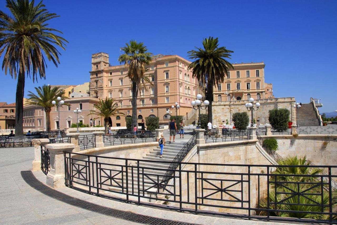 Sky Moon Cagliari Centro Vista Mare Lejlighed Eksteriør billede